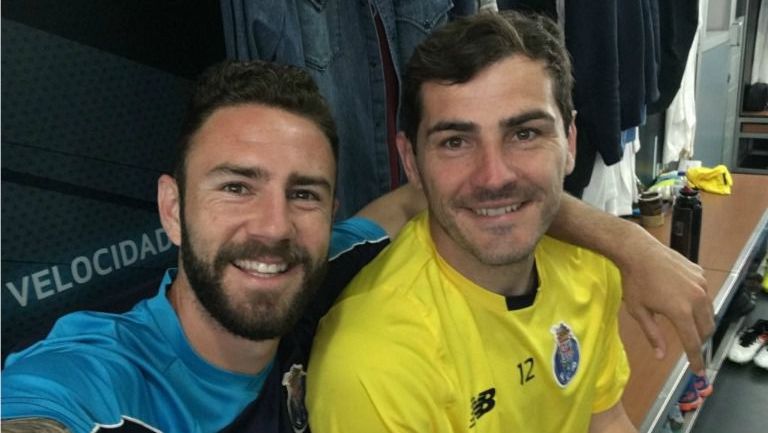 Miguel Layún y Iker Casillas,como  jugadores del Porto 