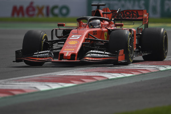 Un Ferrari en el GP de México