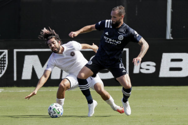 Rodolfo Pizarro en acción con el Inter Miami 