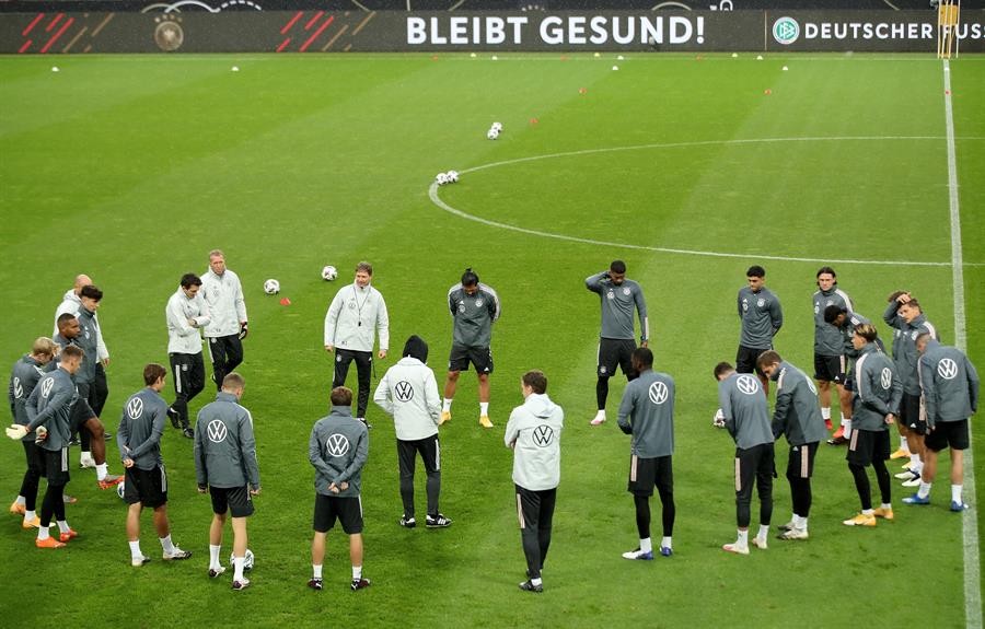 Jugadores alemanes durante un entrenamiento