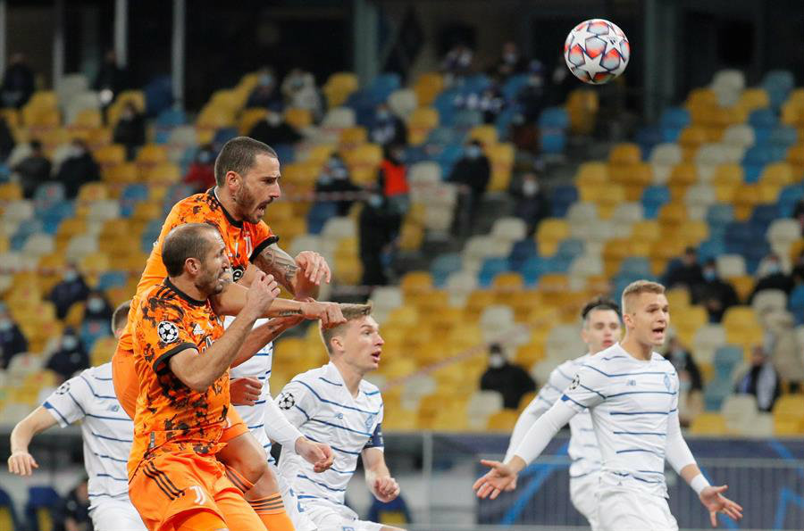 Bonucci remata en juego ante el Dinamo de Kiev
