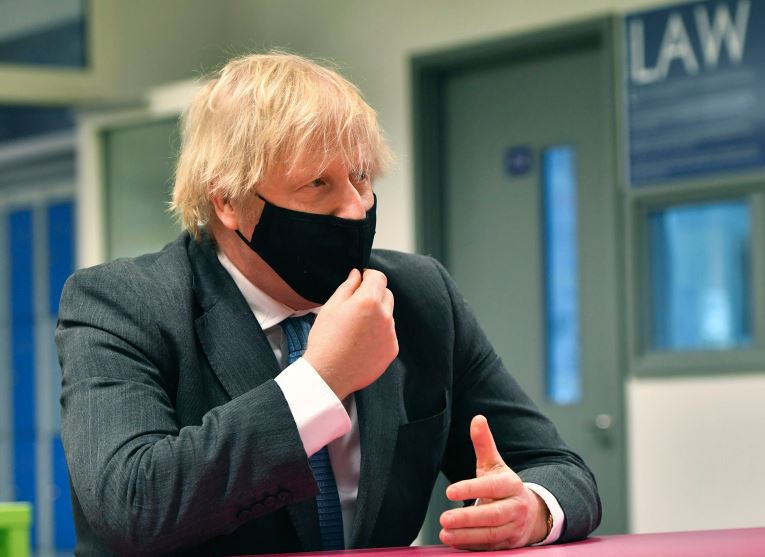 Boris Johnson durante un debate