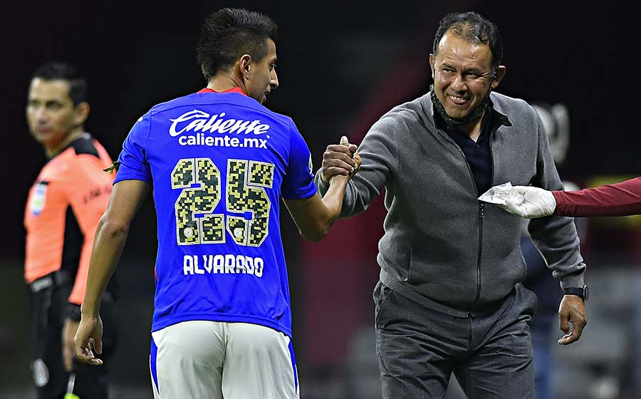 Reynoso felicita a Roberto Alvarado
