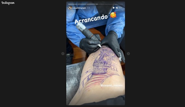 Ángel Di María comparte el inicio de su tatuaje