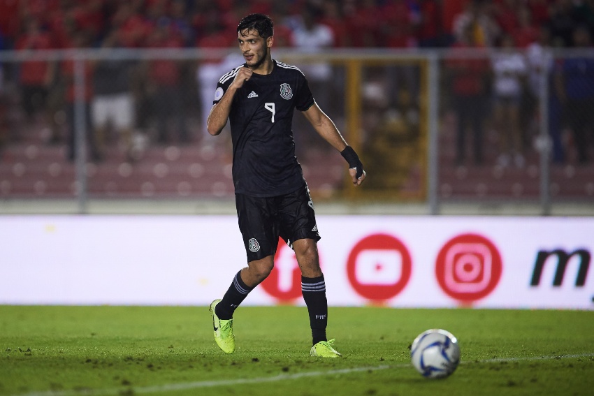 Raúl Jiménez tras anotar gol con la Selección Mexicana
