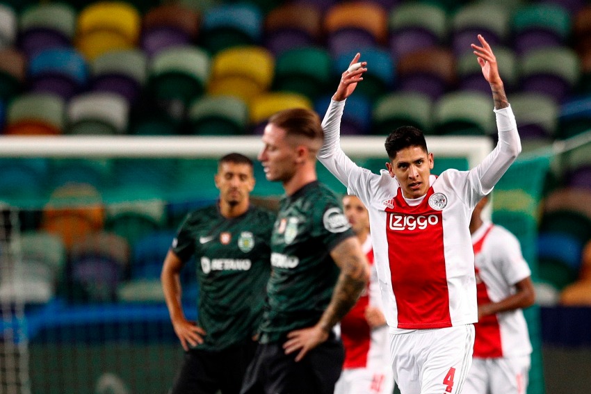 Edson Álvarez tras un gol del Ajax