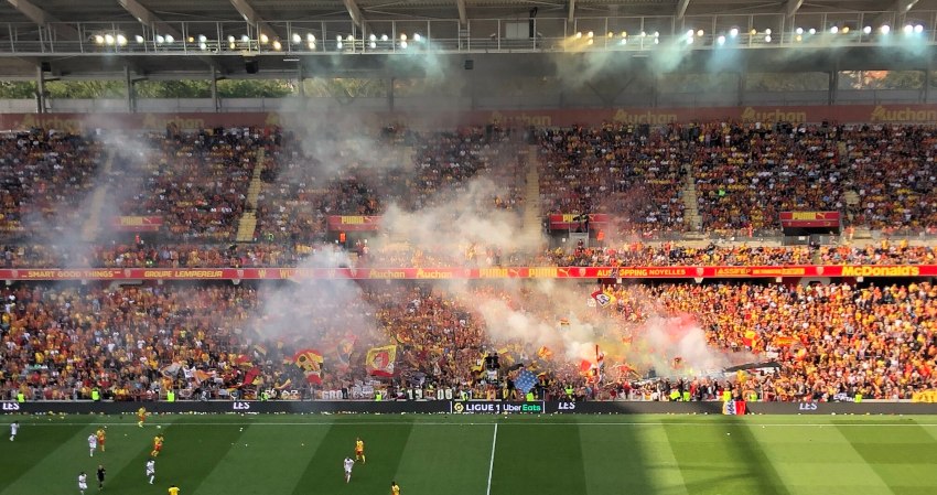 Estadio del Lens en el duelo ante el Lille
