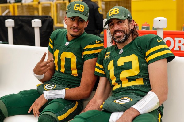 Jordan Love y Aaron Rodgers con los Packers de Green Bay