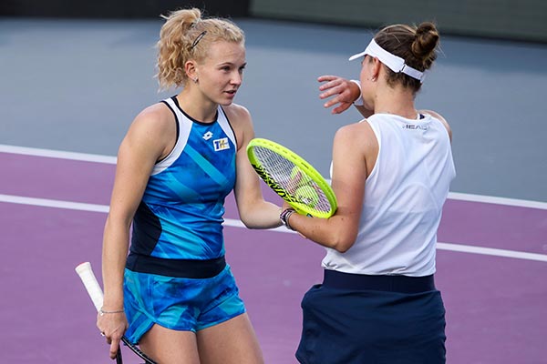 Barbora Krejcikova y Katerina Siniakova en Semifinales