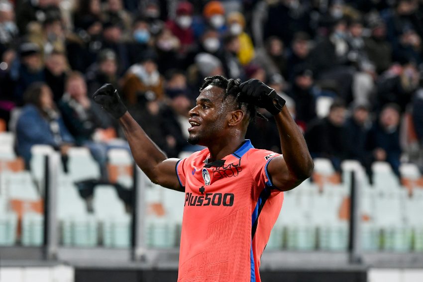 Duván Zapata tras anotar gol ante la Juventus