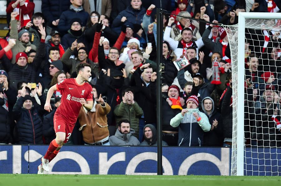 Diogo Jota festeja uno de sus goles vs Southampton