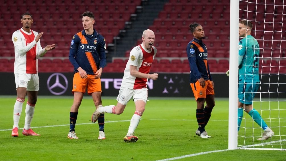 Ajax goleó al Willem II