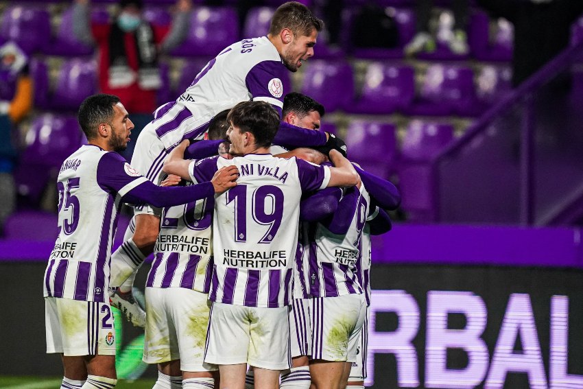 Jugadores del Valladolid celebrando un gol a favor
