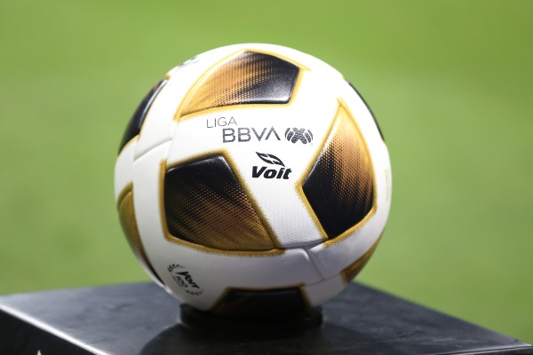 Balón en el Estadio BBVA