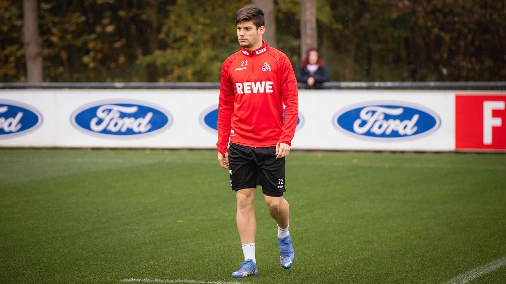 Jorge Meré entrenando con el equipo Colonia de la Bundesliga
