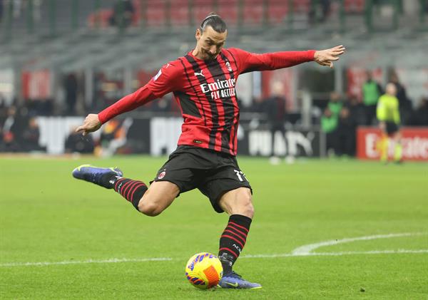 Zlatan Ibrahimovic en acción con el Milan