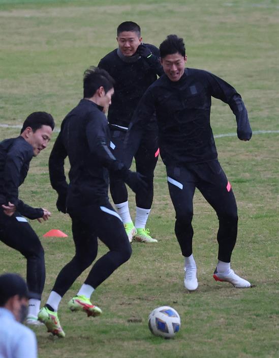 Jugadores de Corea del Sur en una práctica