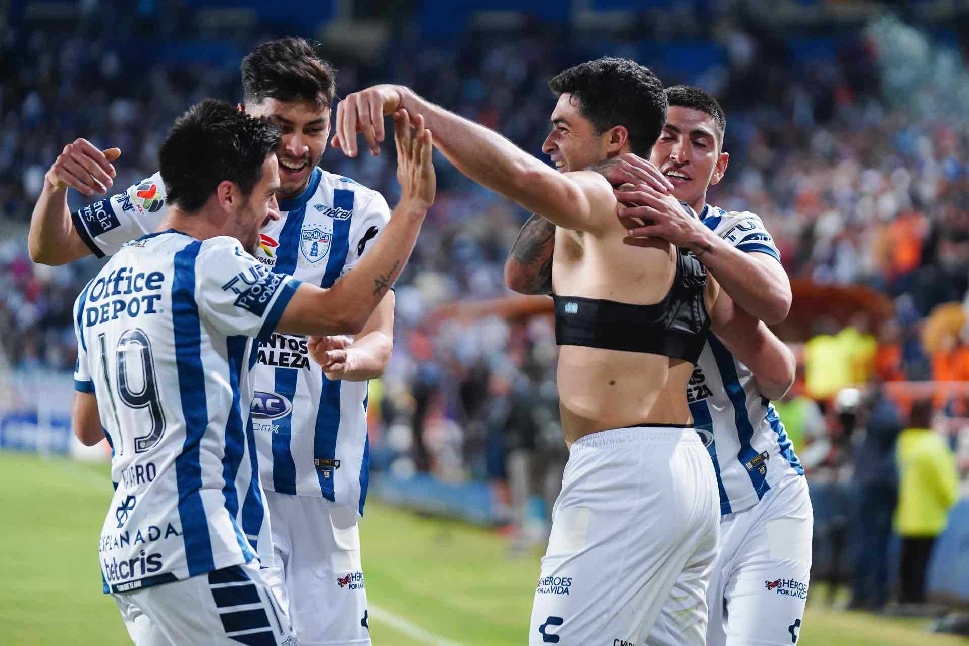 Pachuca celebrando gol en Cuartos de Final de la Liga MX