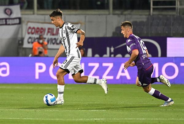 Fiorentina vs Juventus en la Serie A