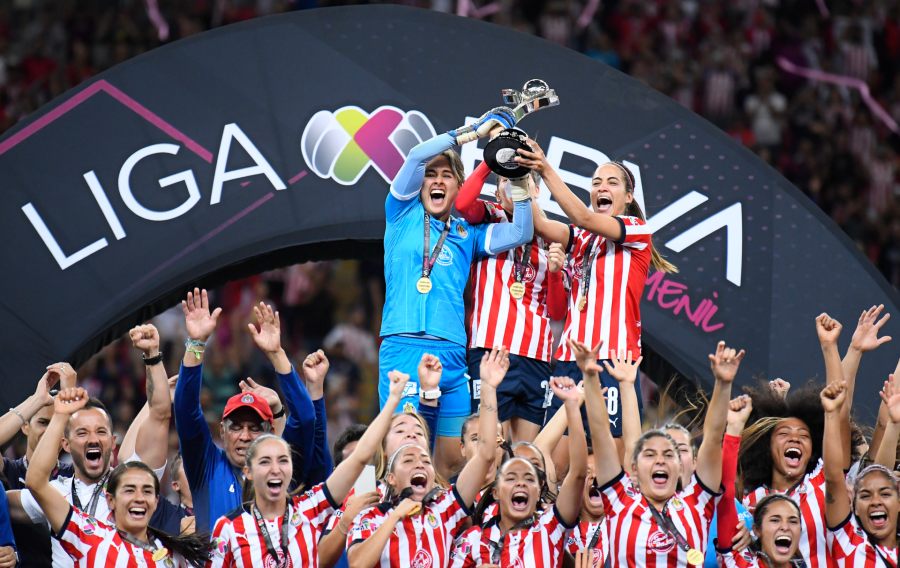 Chivas alzó el título de la Liga MX Femenil