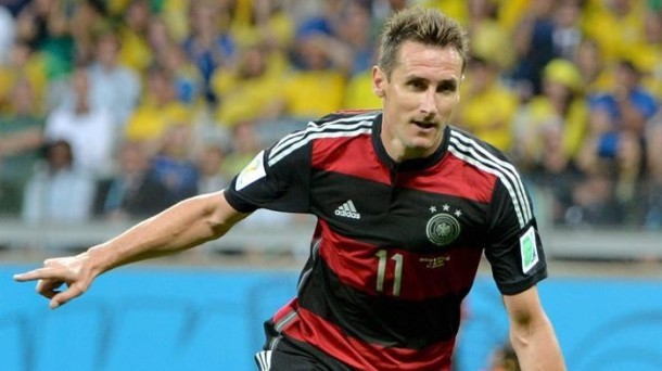 Miroslav Klose en festejo de gol