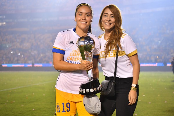 Blanca Solís celebra título con Tigres