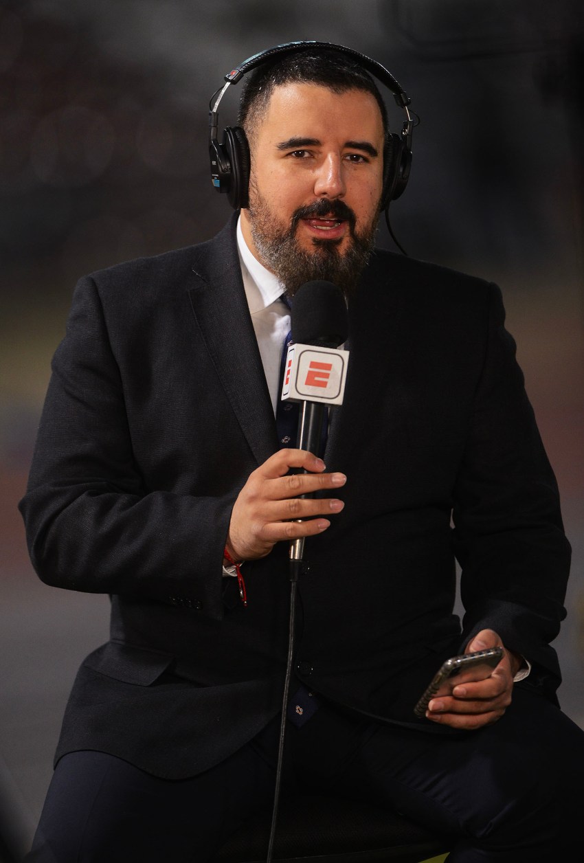 Álvaro Morales en una transmisión de ESPN