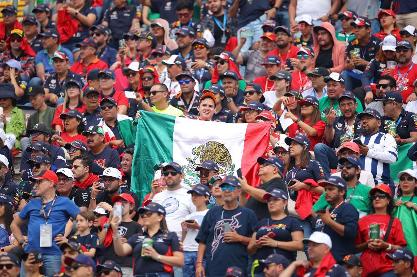Afición en el GP de México