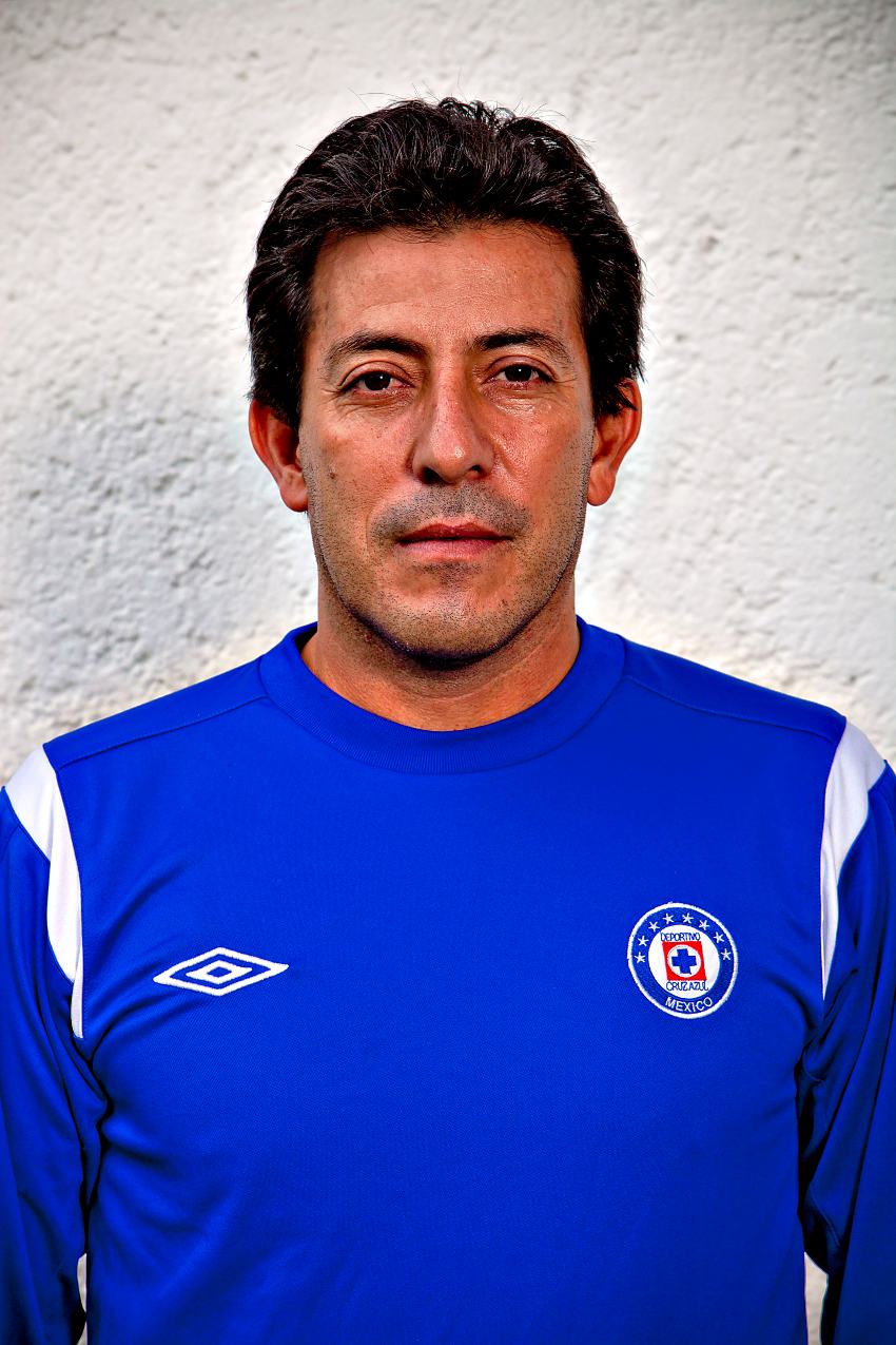 Roberto Pérez, exDT de Cruz Azul Femenil