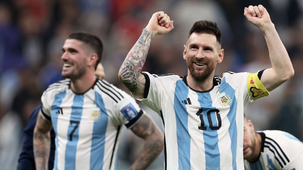 Argentina y Messi celebrando su pase a la Final