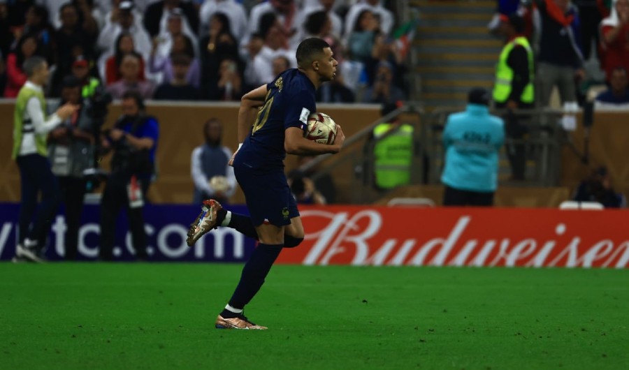 Mbappé marcó los tres goles ante Argentina