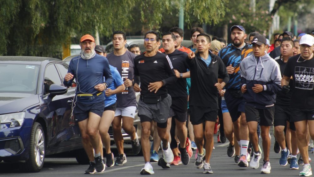 Los maratonistas entrenan juntos