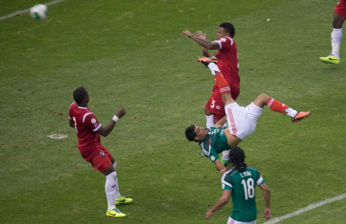 Gol de Raúl Jiménez vs Panamá