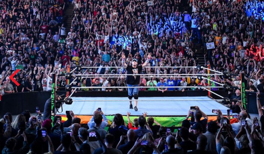 John Cena con sus entradas icónicas