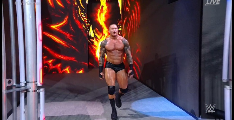 Randy Orton entrando a Survivor Series