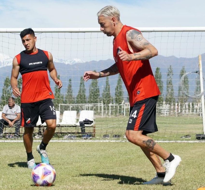 Rubens Sambueza en entrenamiento con Deportivo Maipú