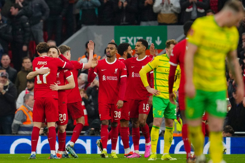 Liverpool en celebración de gol
