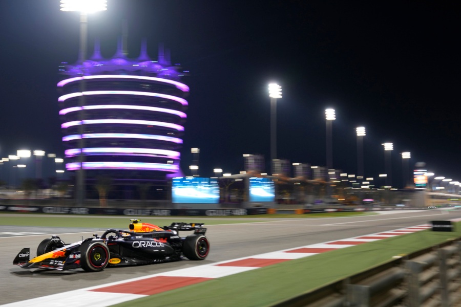 Checo Pérez en el Gran Premio de Bahrein