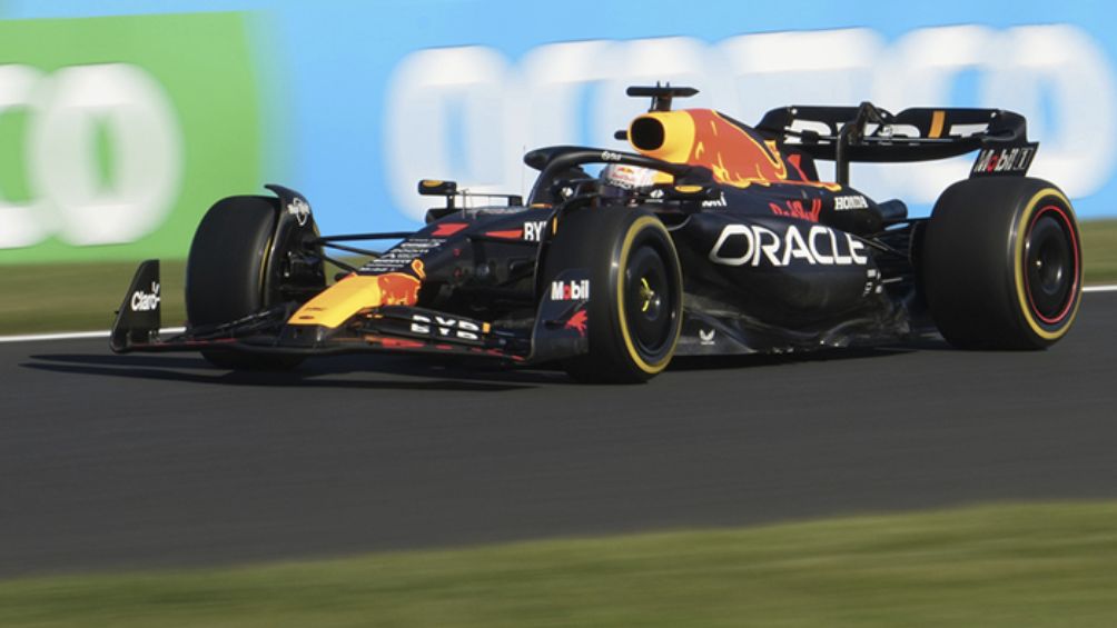 El RB19 de Verstappen en un GP de la temporada pasada