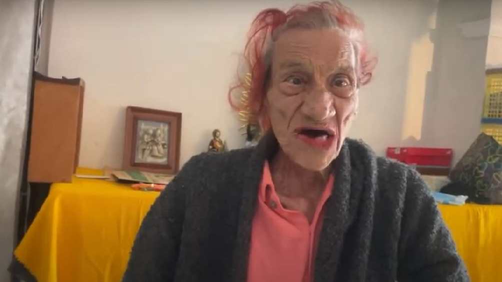 En un reciente video, La Gilbertona apareció para negar su muerte. 