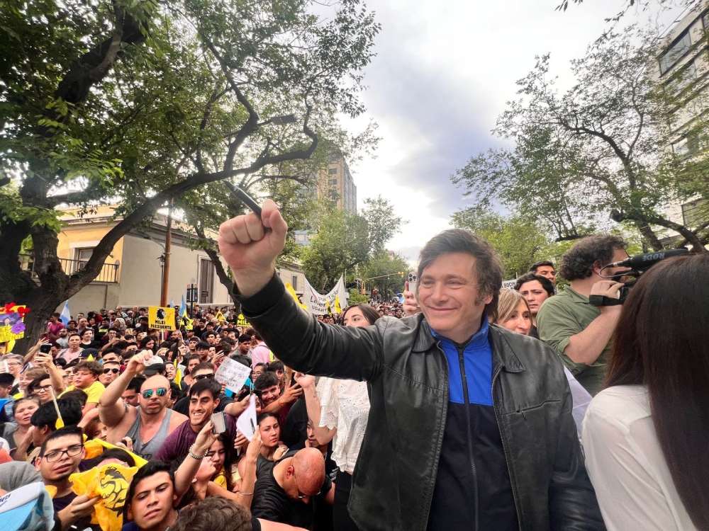 El mandatario argentino está criticando a los gobiernos de izquierda.
