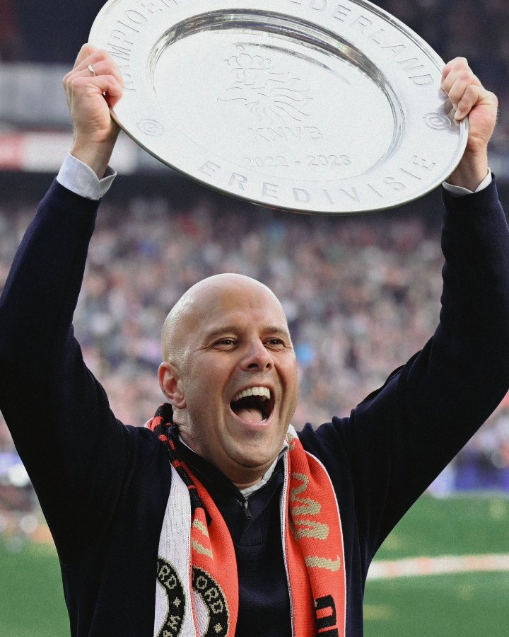Arne Slot ha ganado dos títulos con Feyenoord