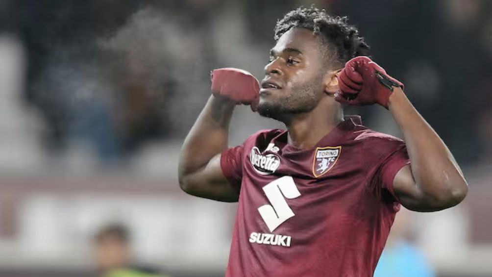 Zapata celebra un gol en el Torino