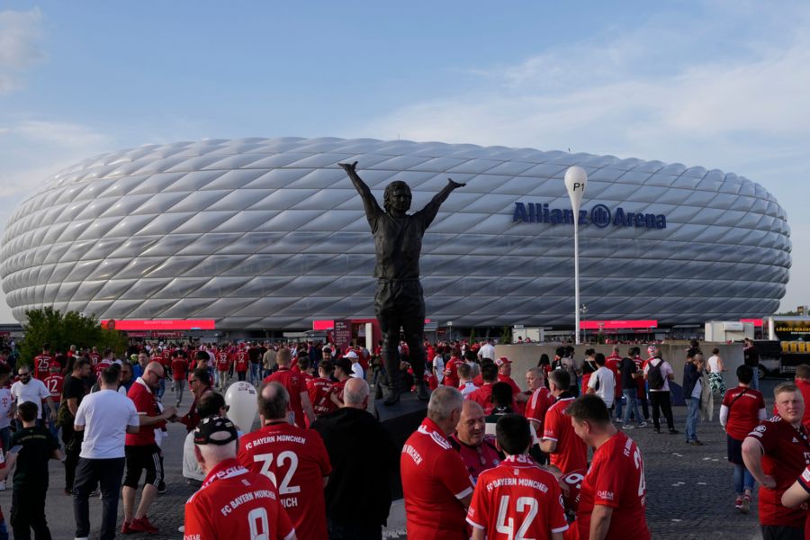 Afición del Bayern en Allianz Arena