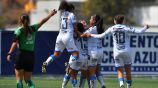Jugadoras de Querétaro festejando un gol vs Cruz Azul