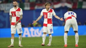 Luka Modric se va molesto con el arbitraje en el juego ante Italia: 'No sé de dónde sacó 8 minutos'