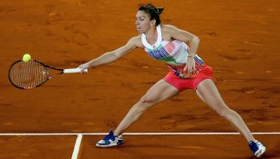 Simona Halep, durante el juego contra Stosur