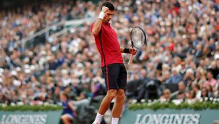 Djokovic festeja tras conquistar Roland Garros