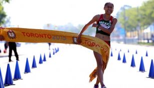 Lupita González, cruzando la meta de los Panamericanos de Toronto 2015