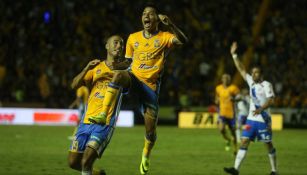  Javier Aquino festeja su gol frente al Puebla en la Jornada 9 de la Liga MX